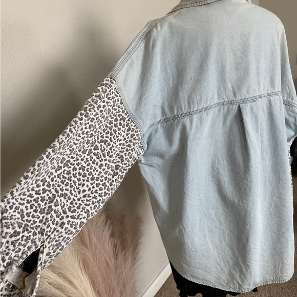 Light Blue Denim Oversized Leopard design Jacket - Picture 6 of 11